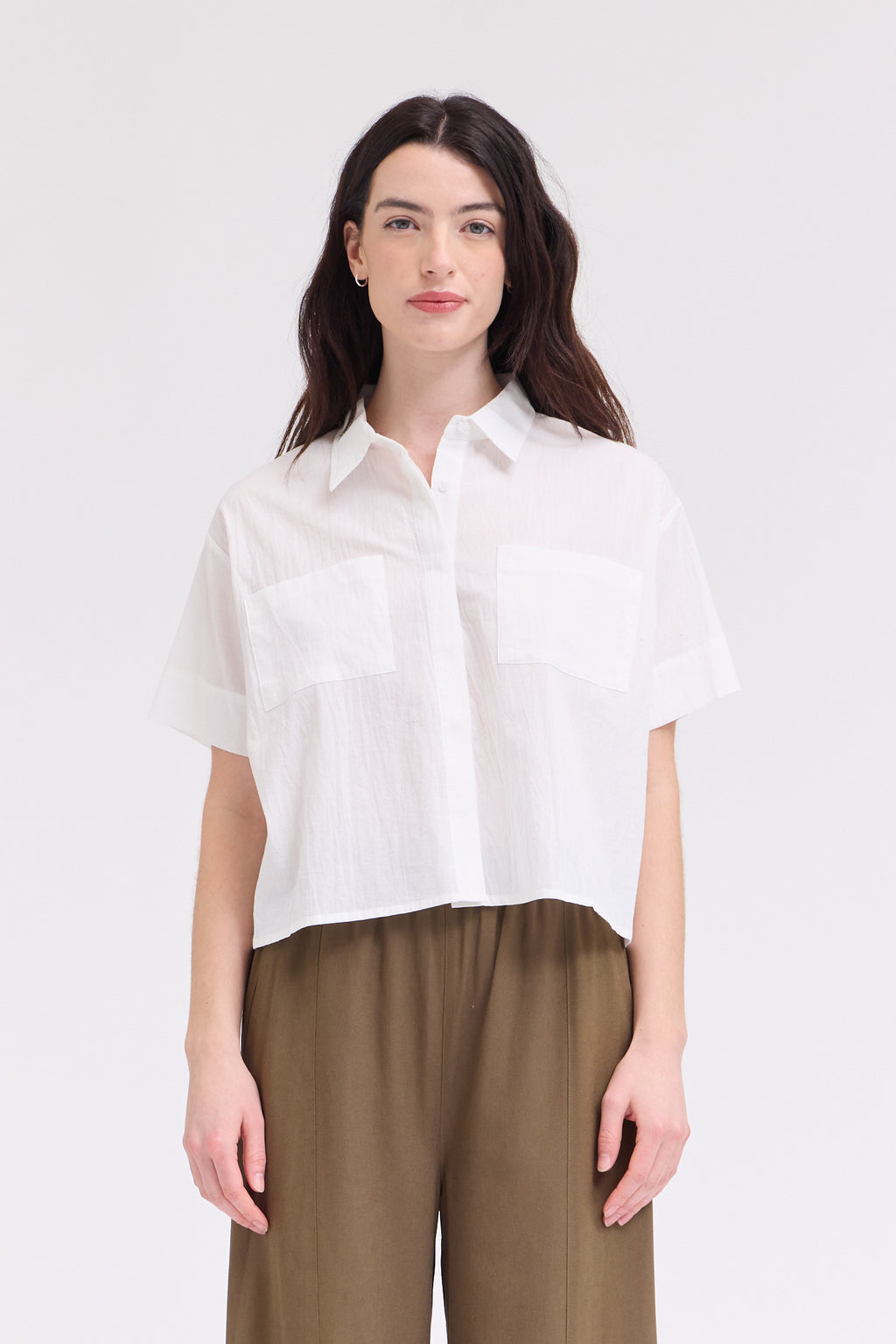 Cropped Button Up Short Sleeve Shirt in Off White