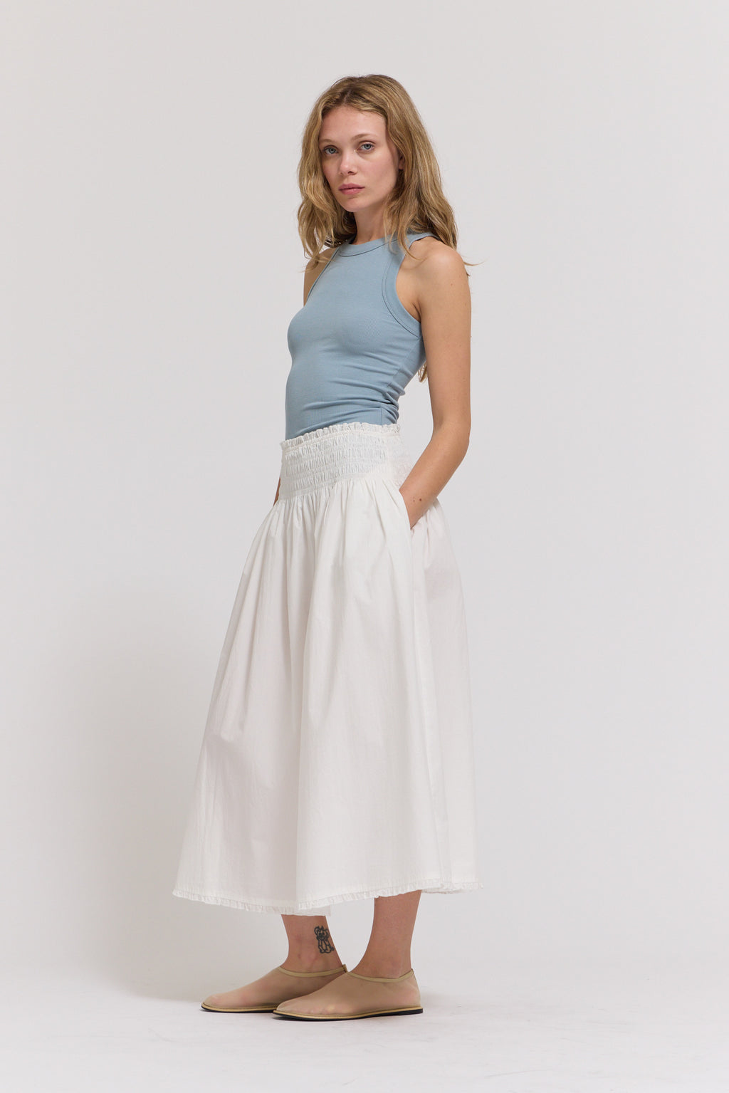 Eyelet Trim Detailed Smocking Waist Skirt in Off White