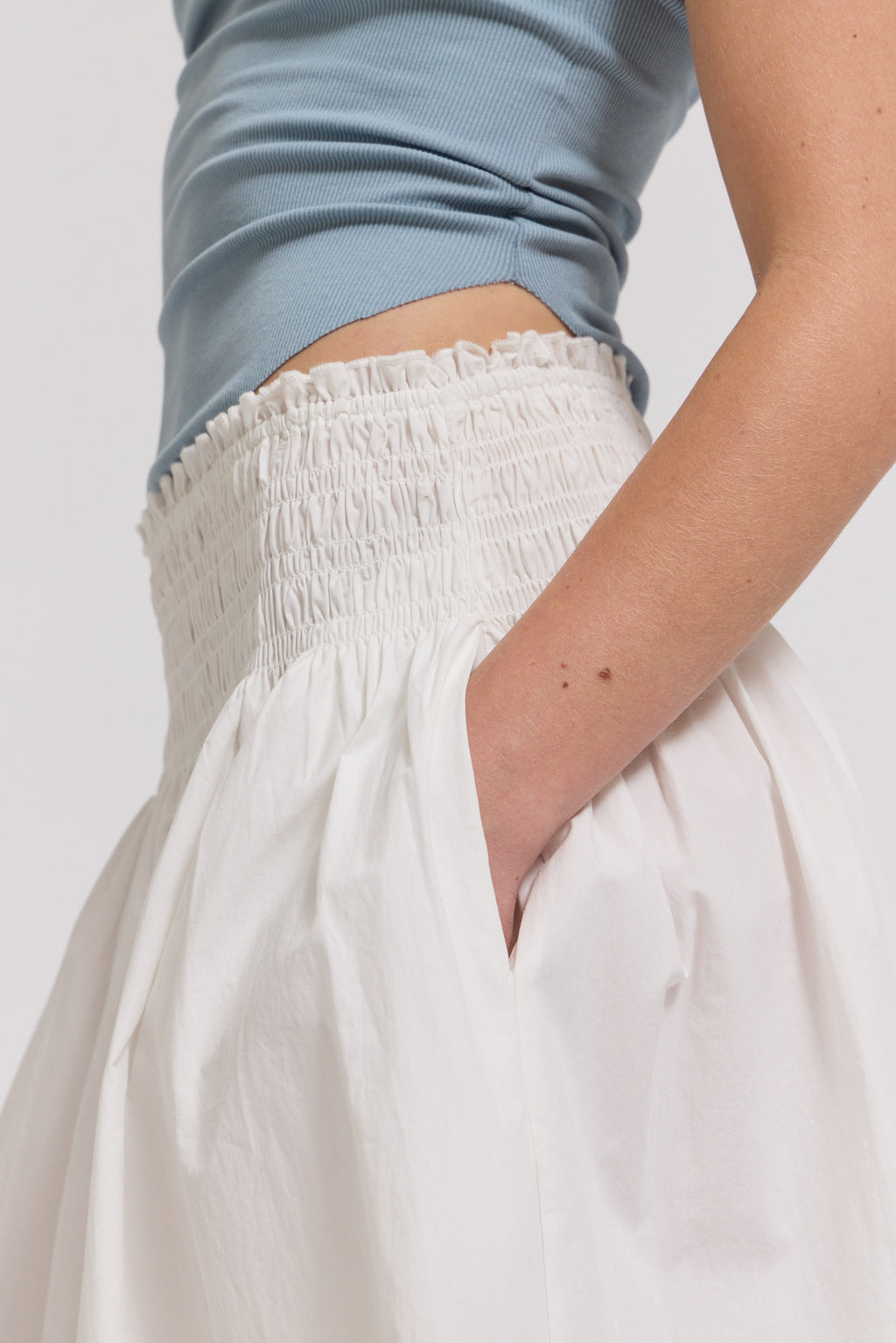 Eyelet Trim Detailed Smocking Waist Skirt in Off White