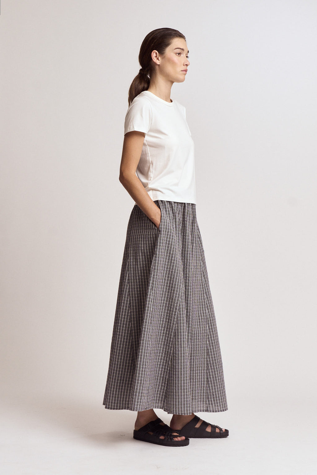 Essential Round Neck T-Shirt in Off-White