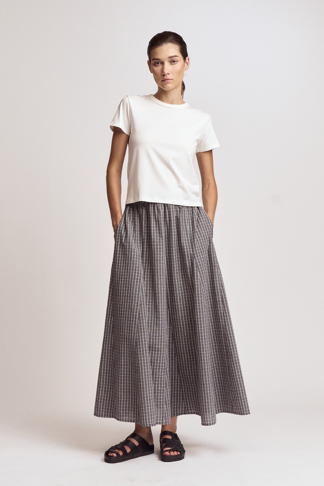Essential Round Neck T-Shirt in Off-White