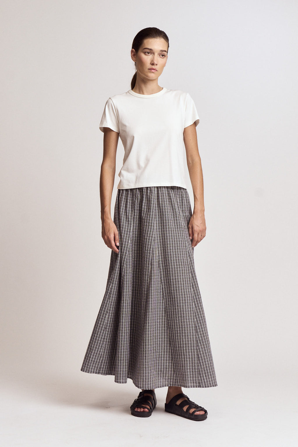 Essential Round Neck T-Shirt in Off-White