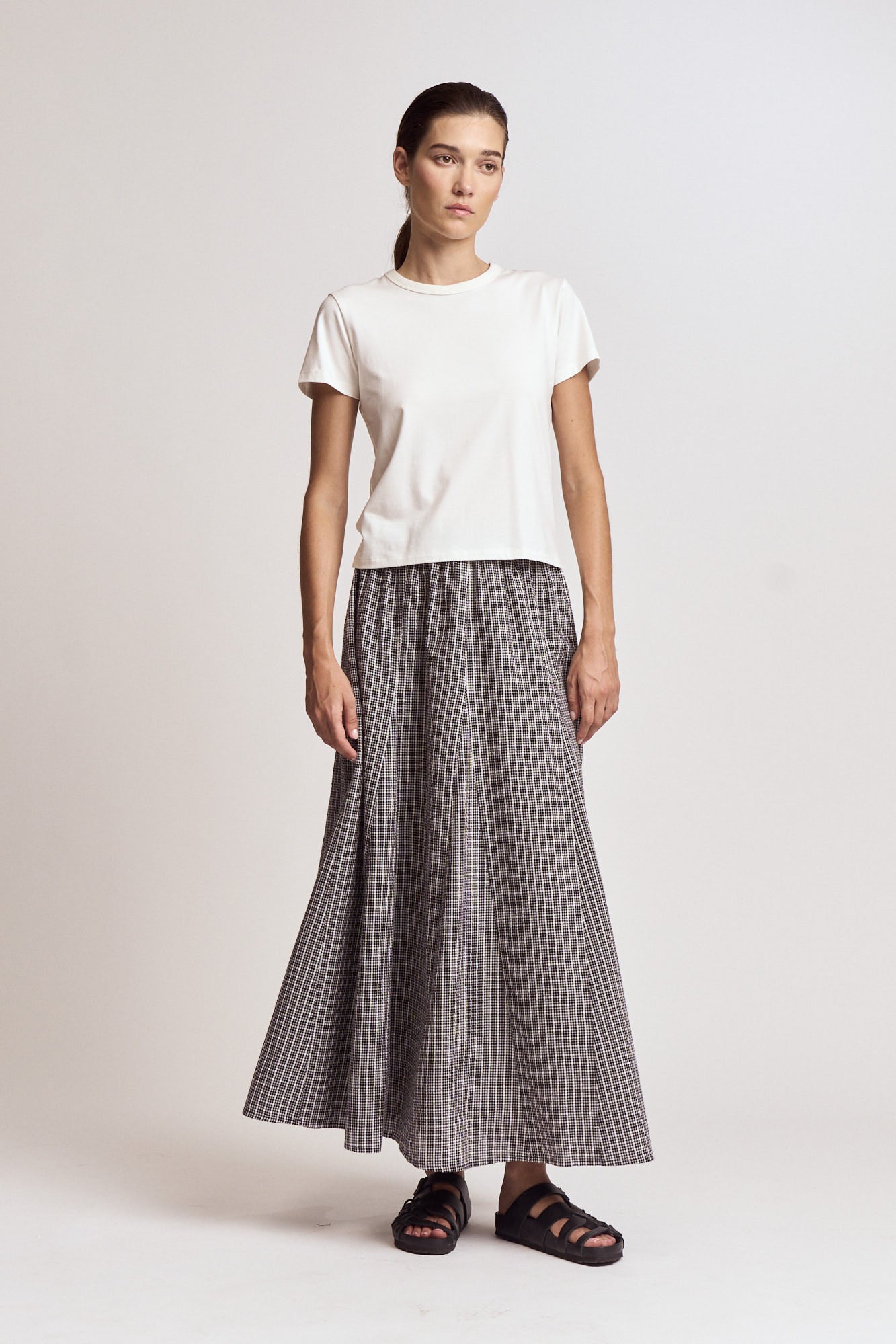 Essential Round Neck T-Shirt in Off-White