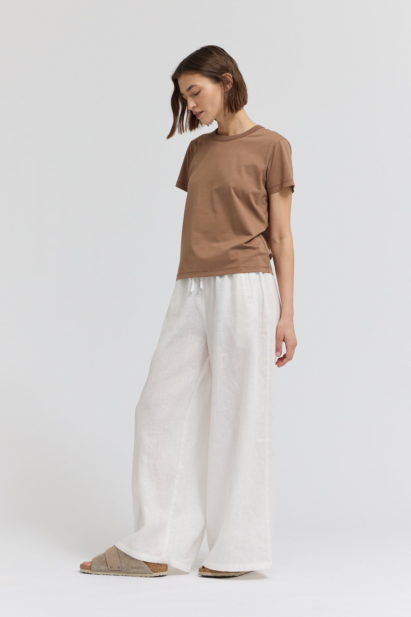 Essential Round Neck T-Shirt in Tobacco