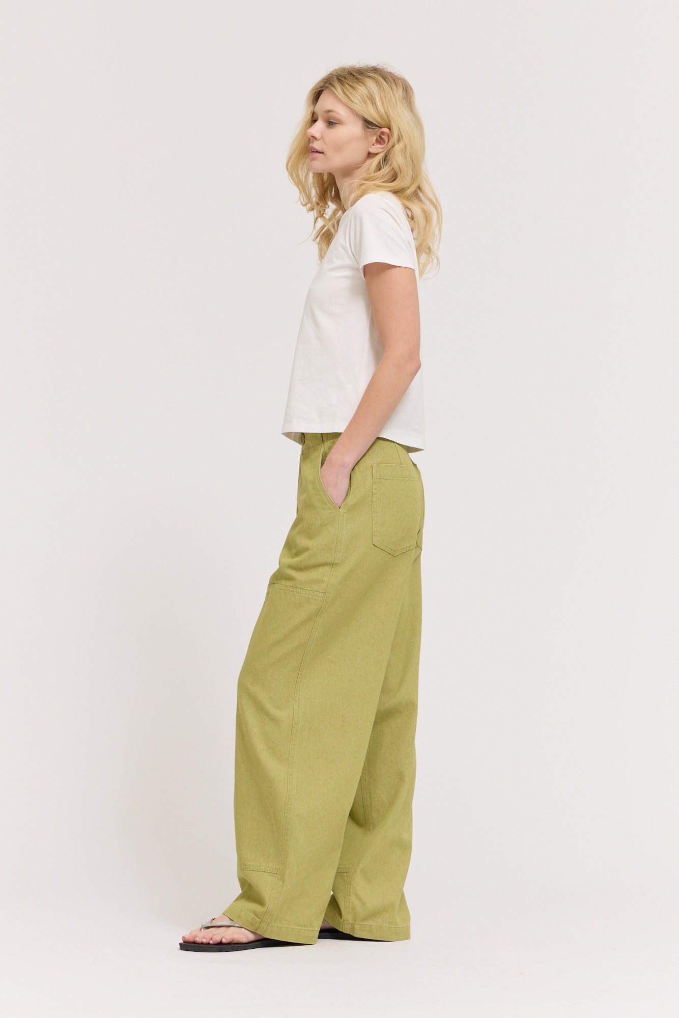 High Rise Ballon Fit Denim Pants in Green Moss