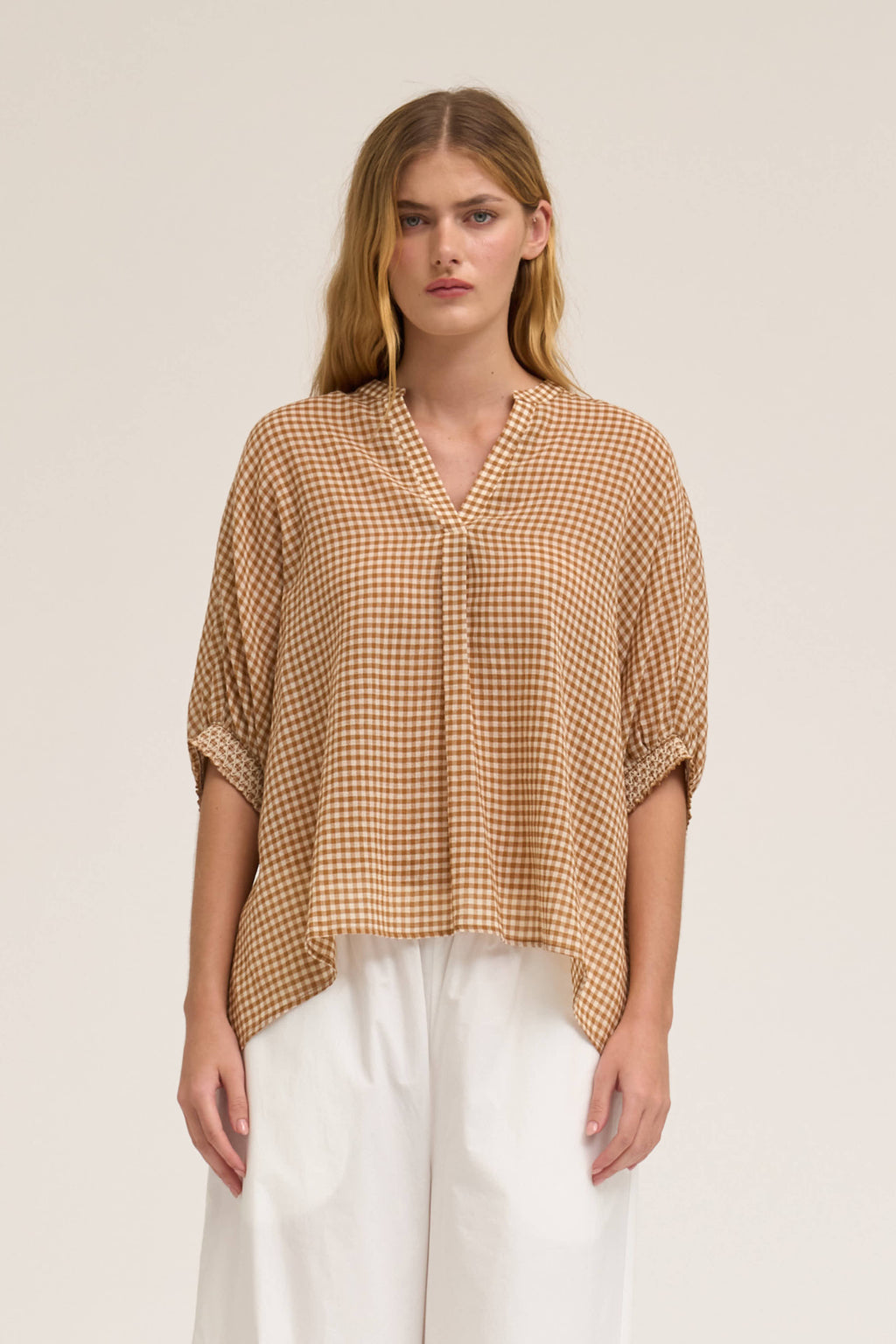 Crinkle Smocked Cuff Blouse in Chai