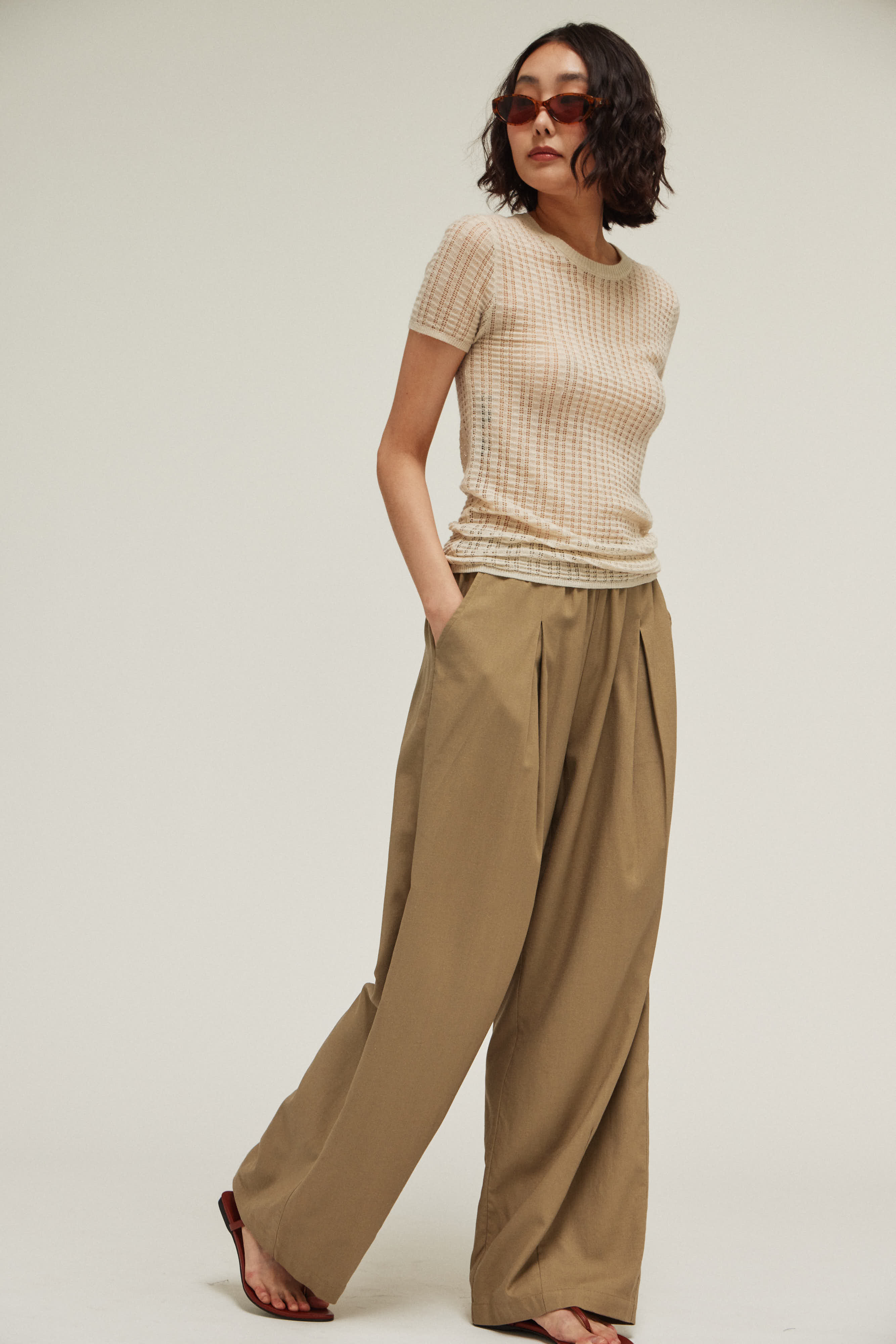 Linen Tuck Pants in Dry Orchid