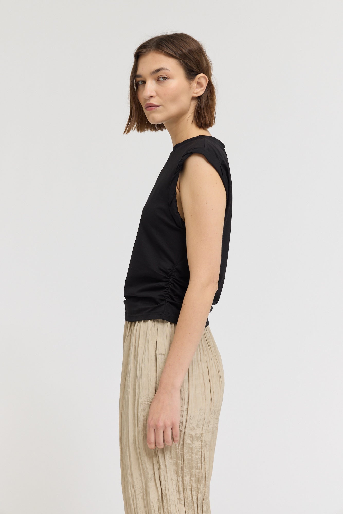 Twist Detail Cotton Sleeveless Top in Black