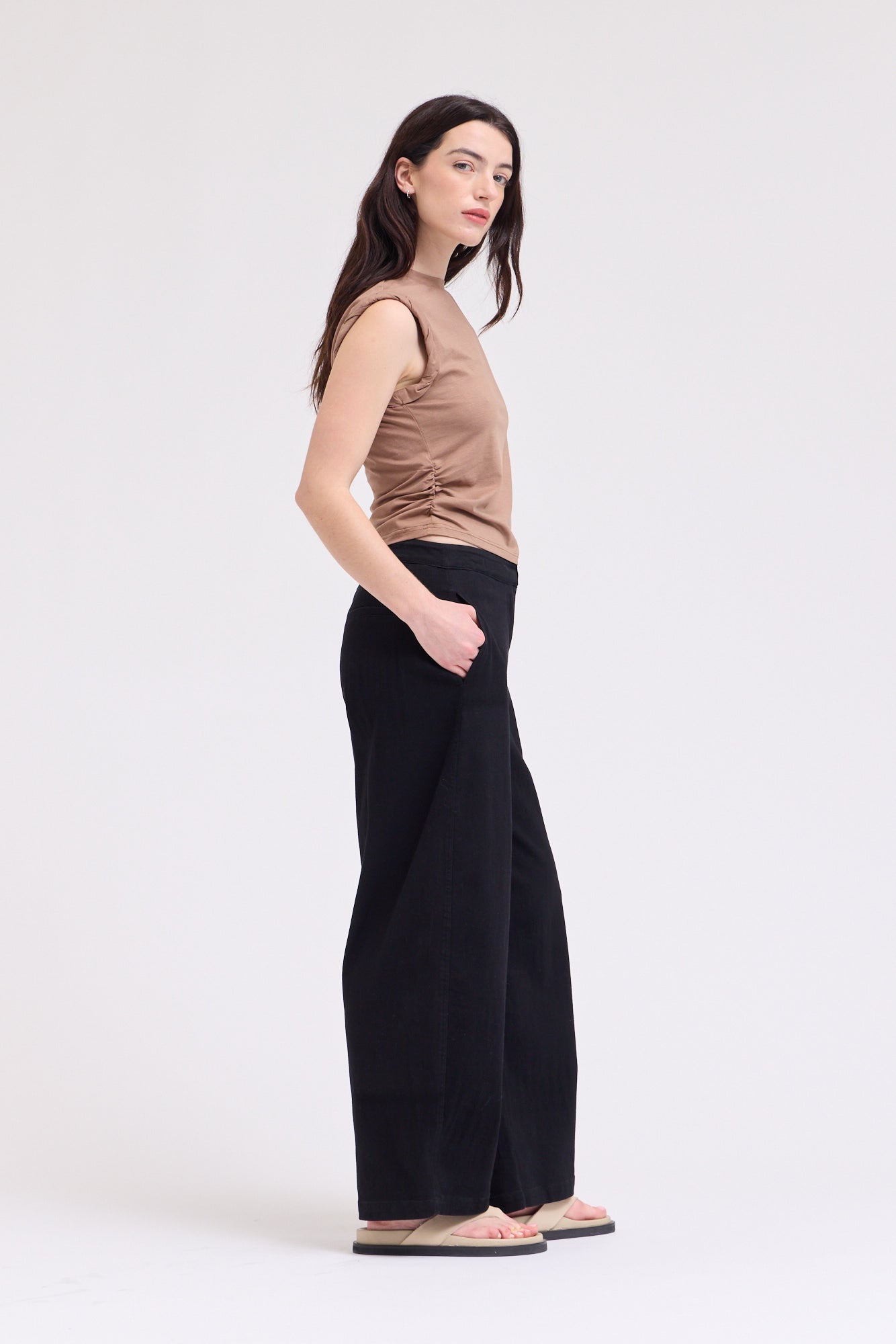 Twist Detail Cotton Sleeveless Top in Tobacco