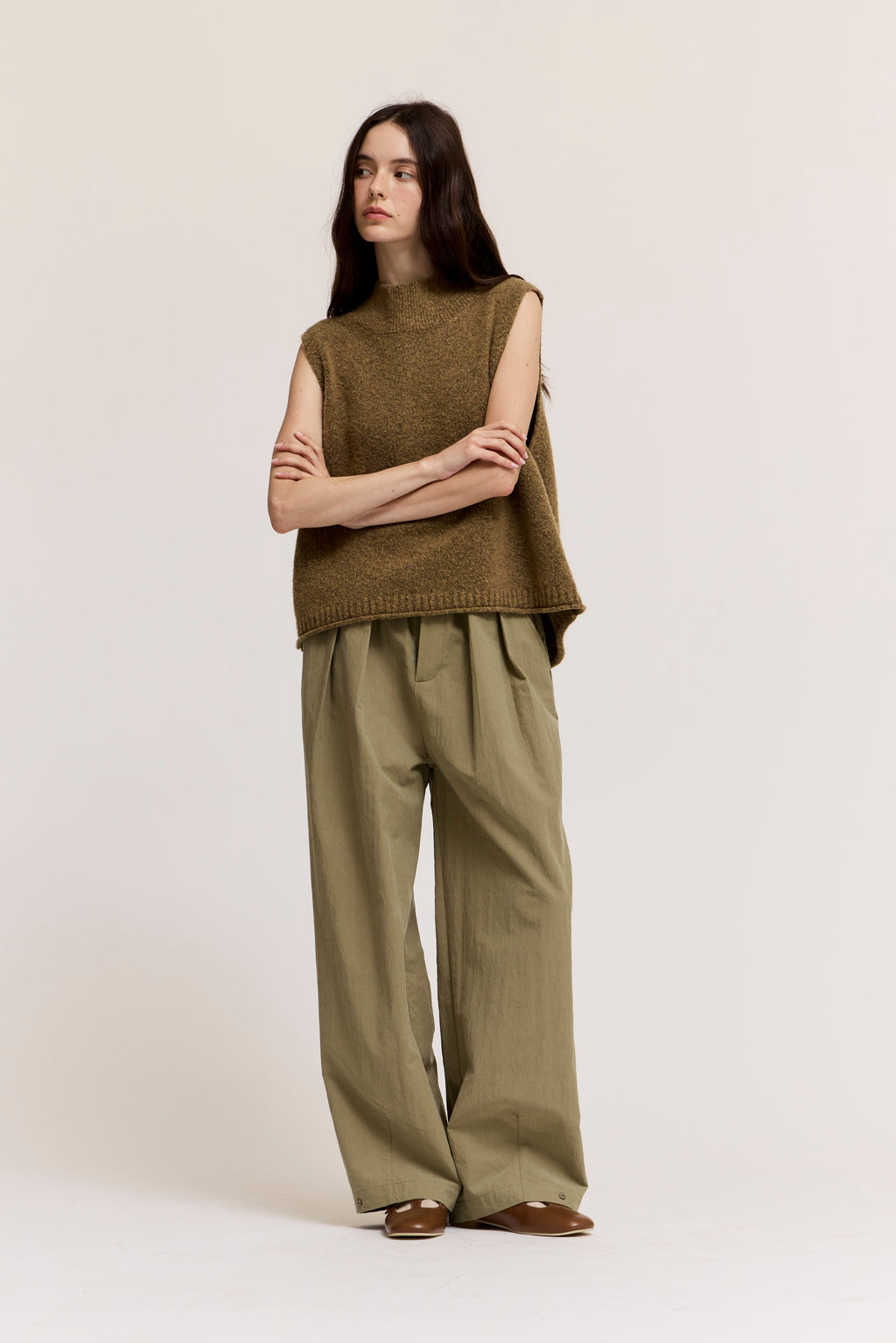 Hem Opening Button Detail Loose Fit Pants in Dry Herb