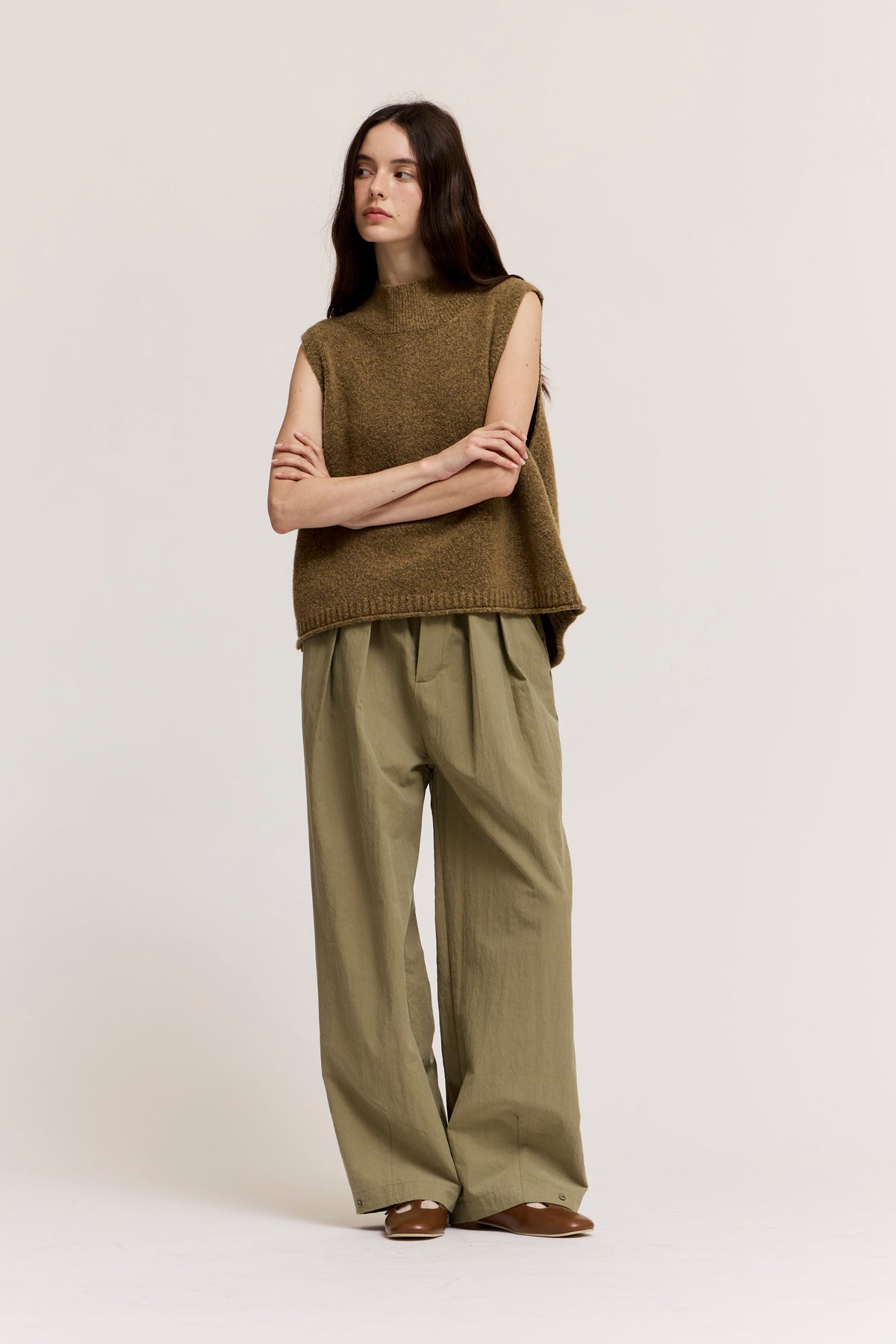 Hem Opening Button Detail Loose Fit Pants in Dry Herb
