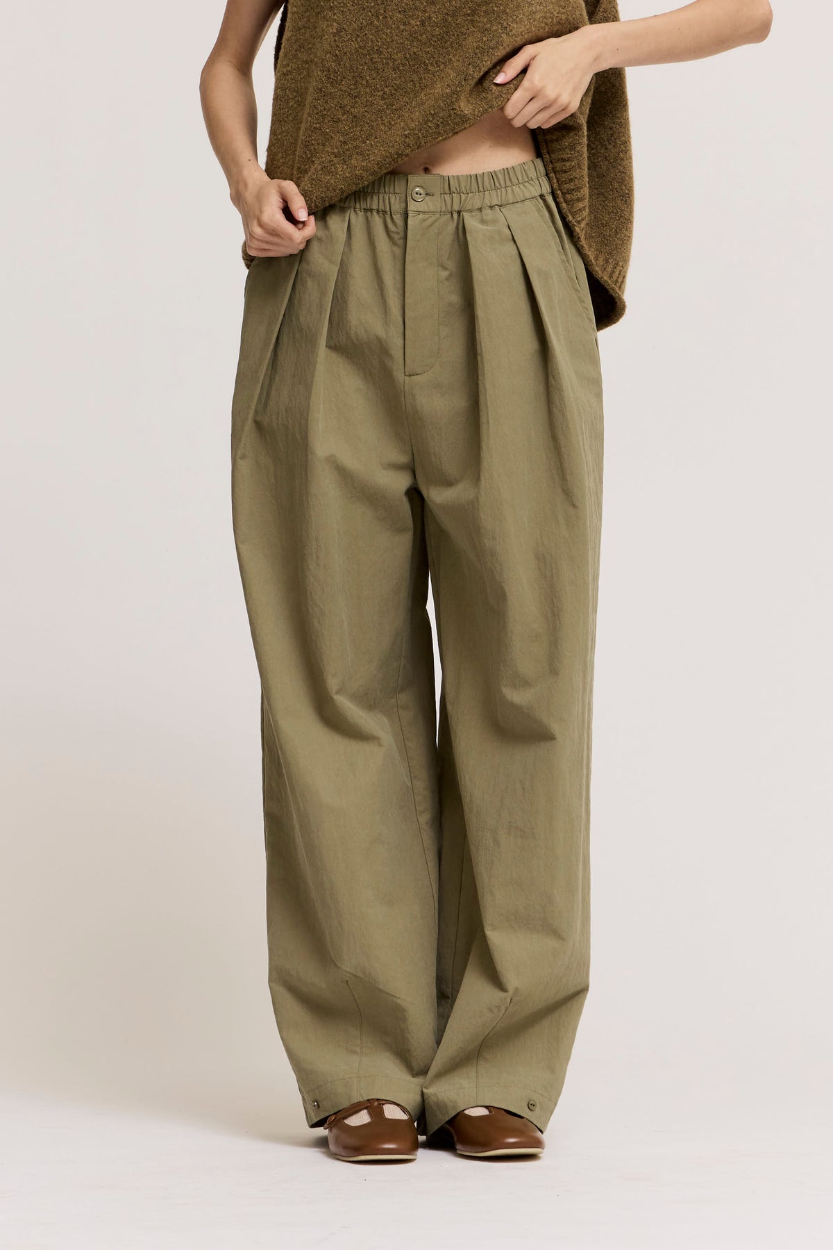 Hem Opening Button Detail Loose Fit Pants in Dry Herb
