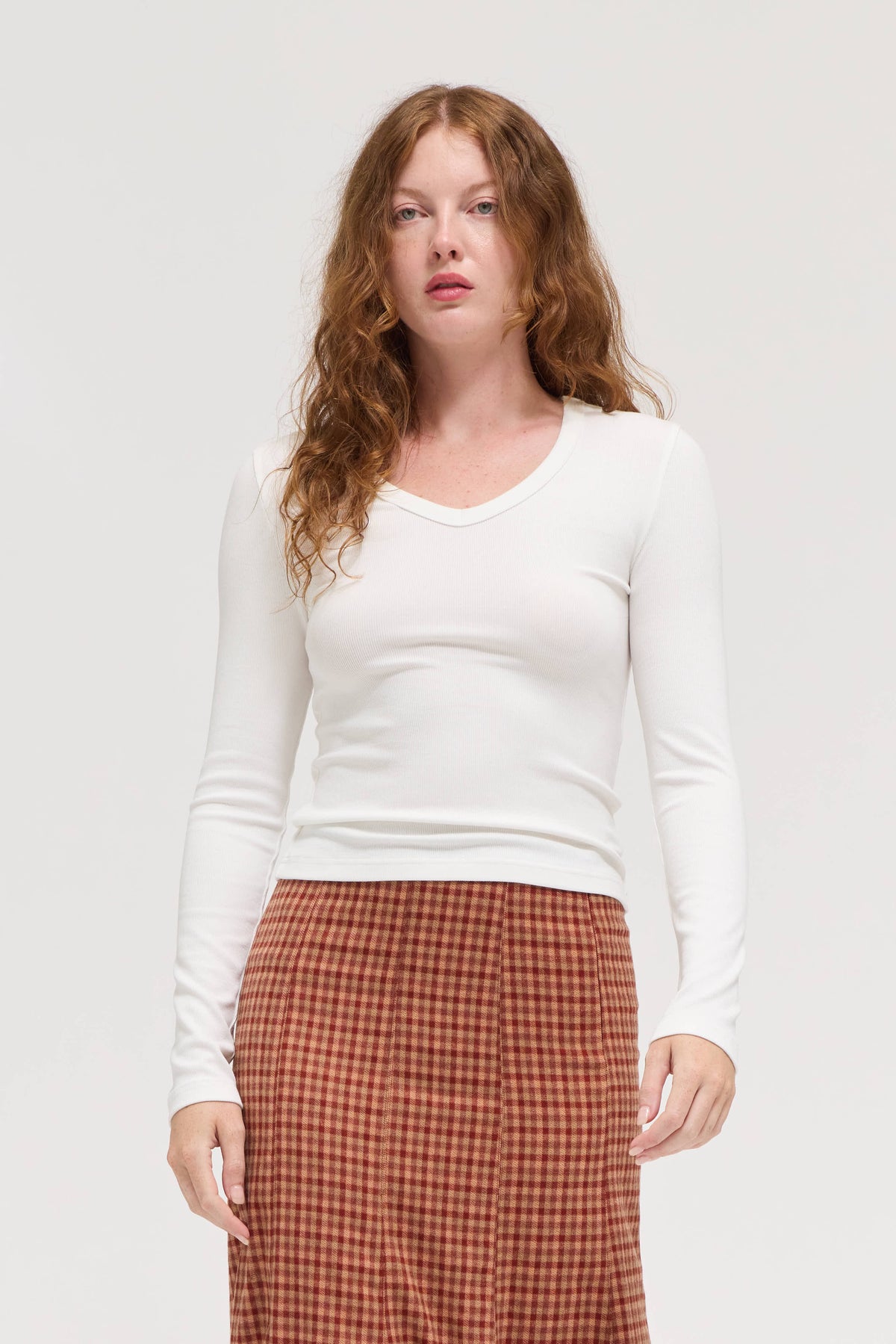 Rounded V-Neck Long Sleeve Tee in Off White