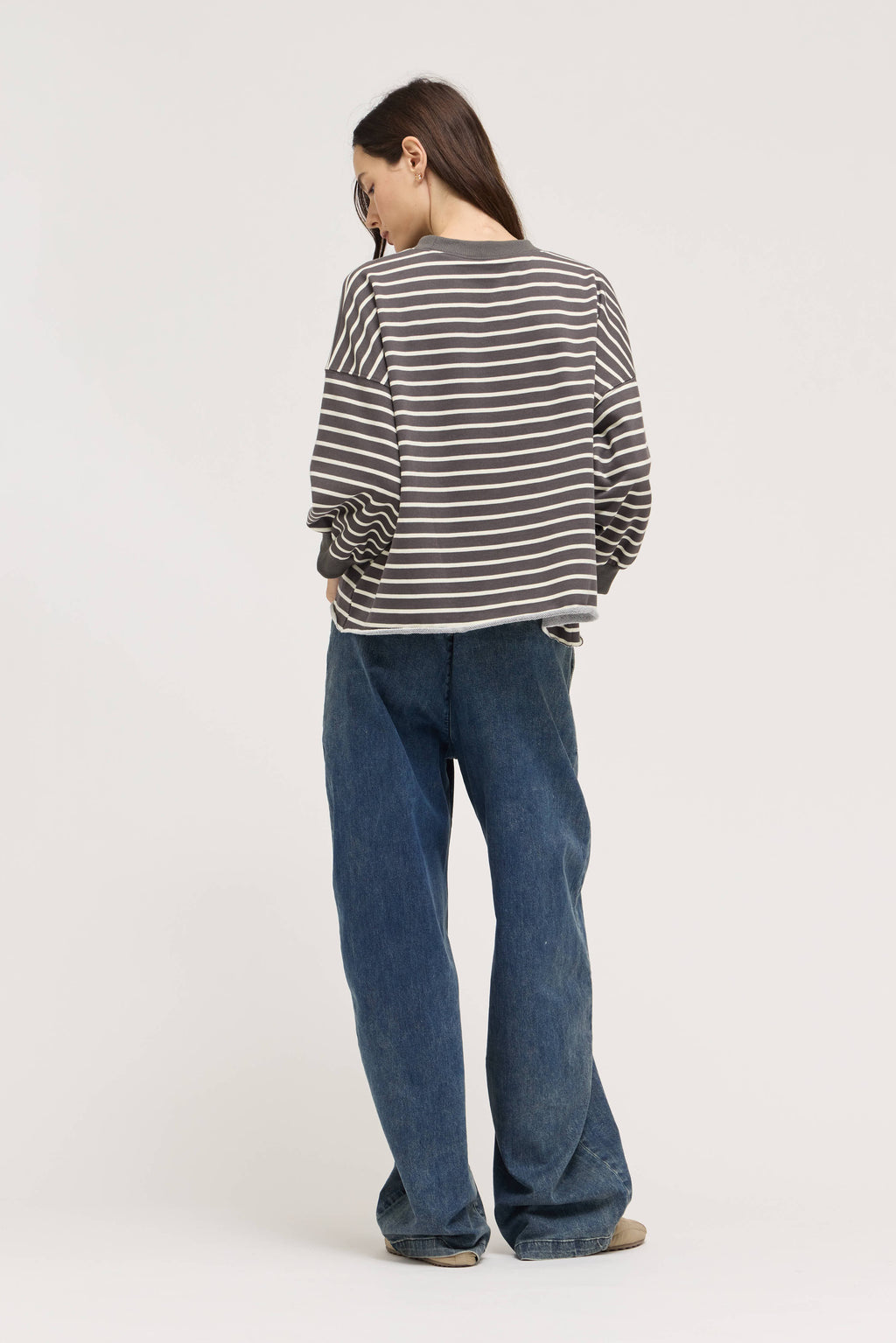 Easy Fit Stripe Sweatshirt in Steel Cream