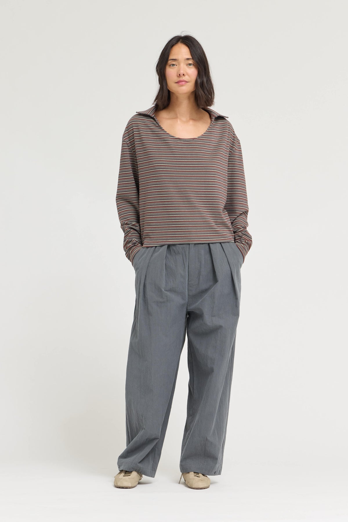 Hem Opening Button Detail Loose Fit Pants in Ash Charcoal