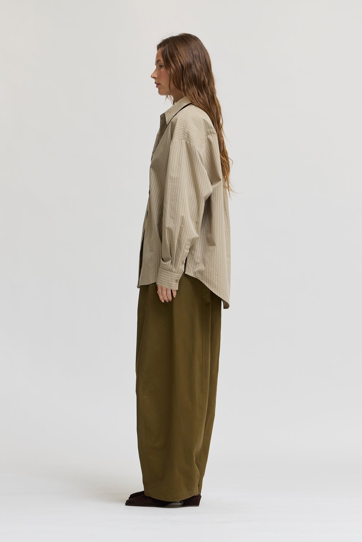 Barrel Leg Pants in Fatigue