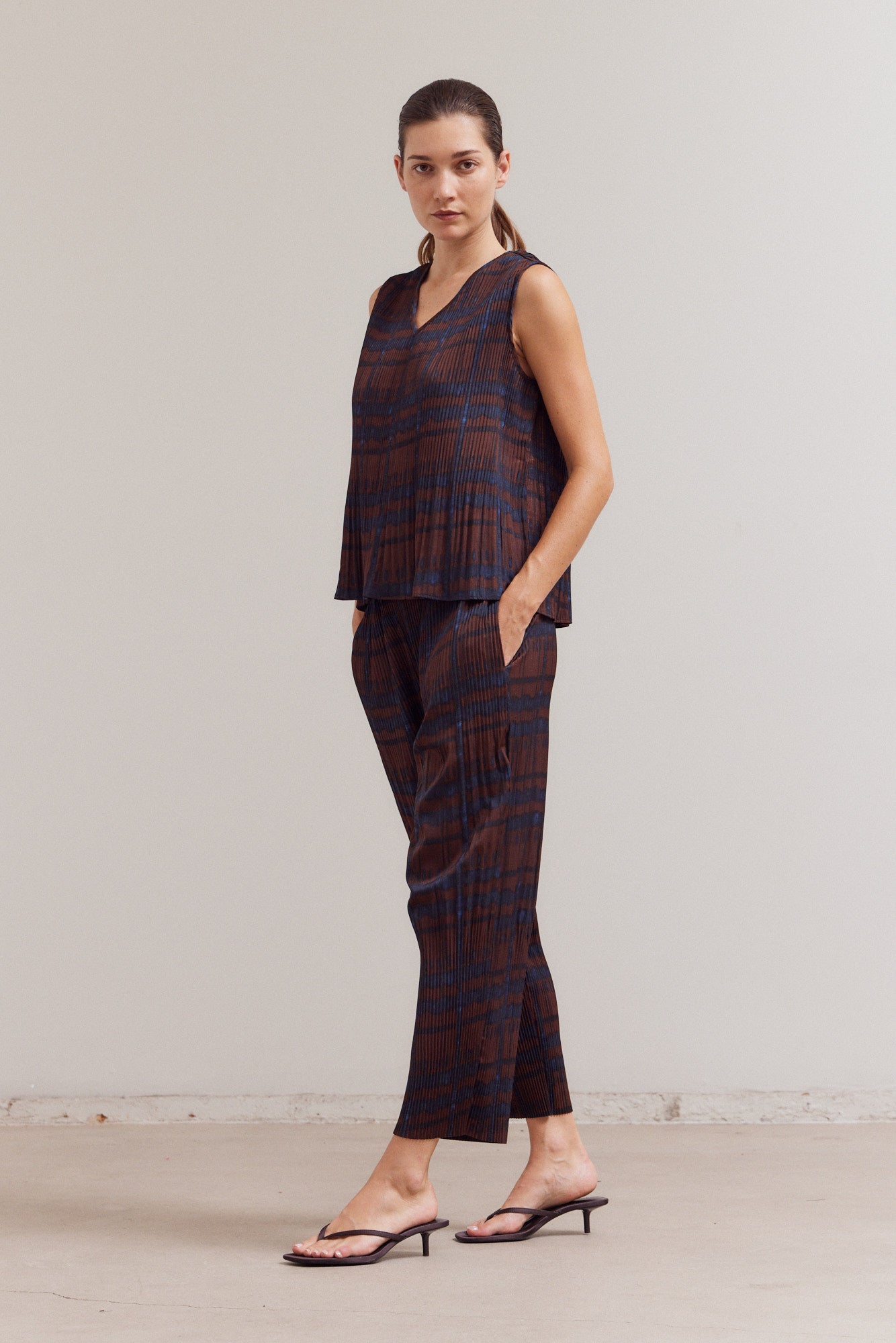 Pleated Print Pants