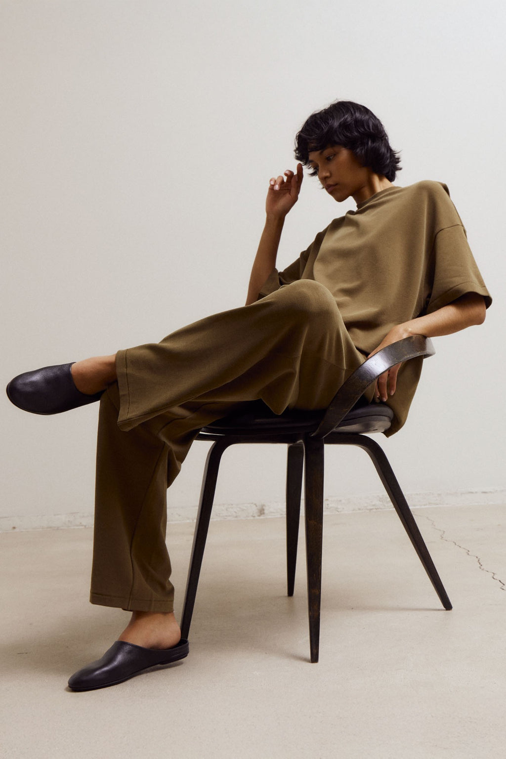 Brush Touch Straight Fit Sweatpants