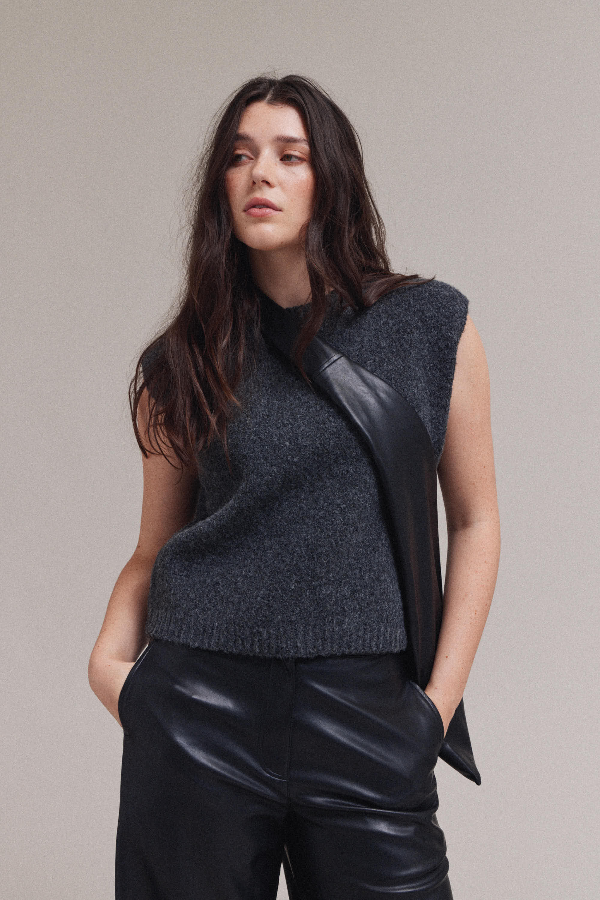 Basic Knit Vest