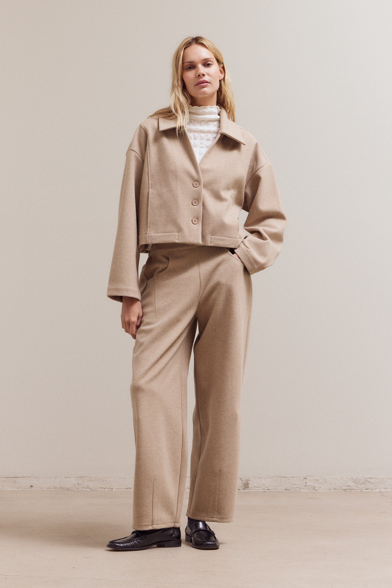 Short Wool Collar Jacket