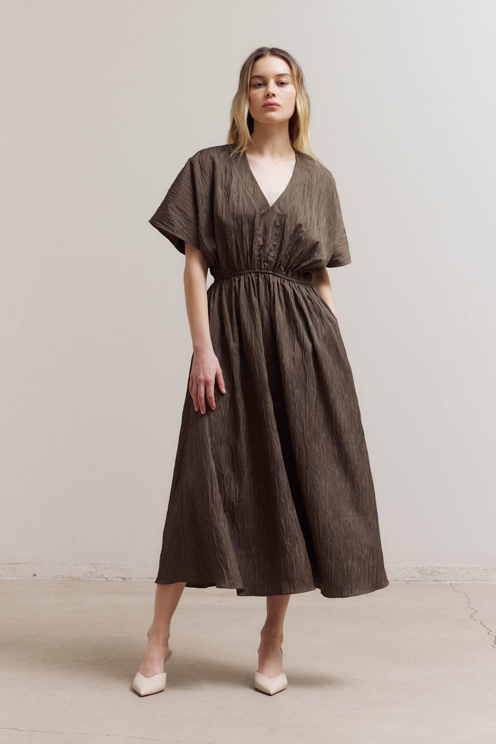 Batwing Short Sleeve Dress in Tapenade