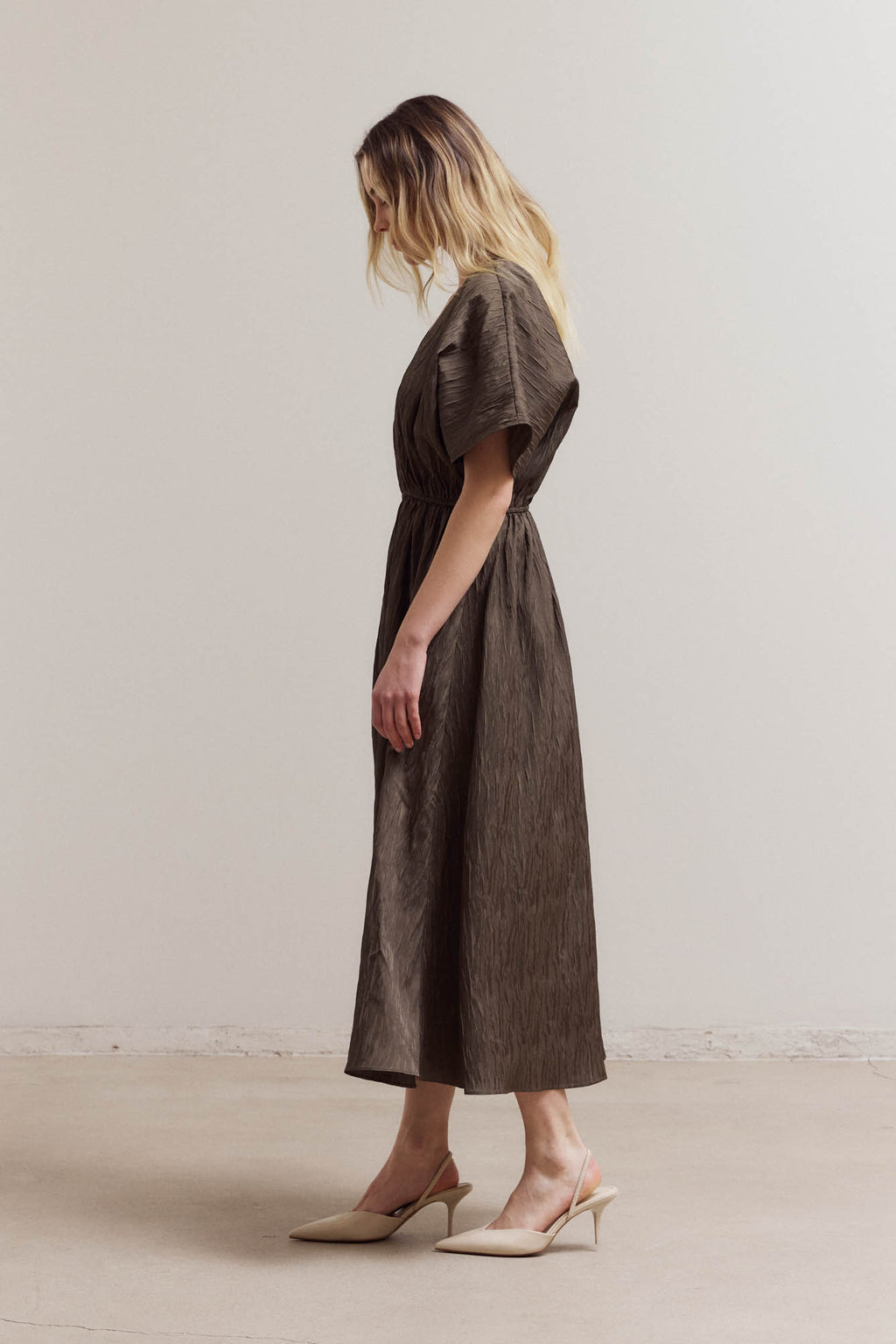Batwing Short Sleeve Dress in Tapenade