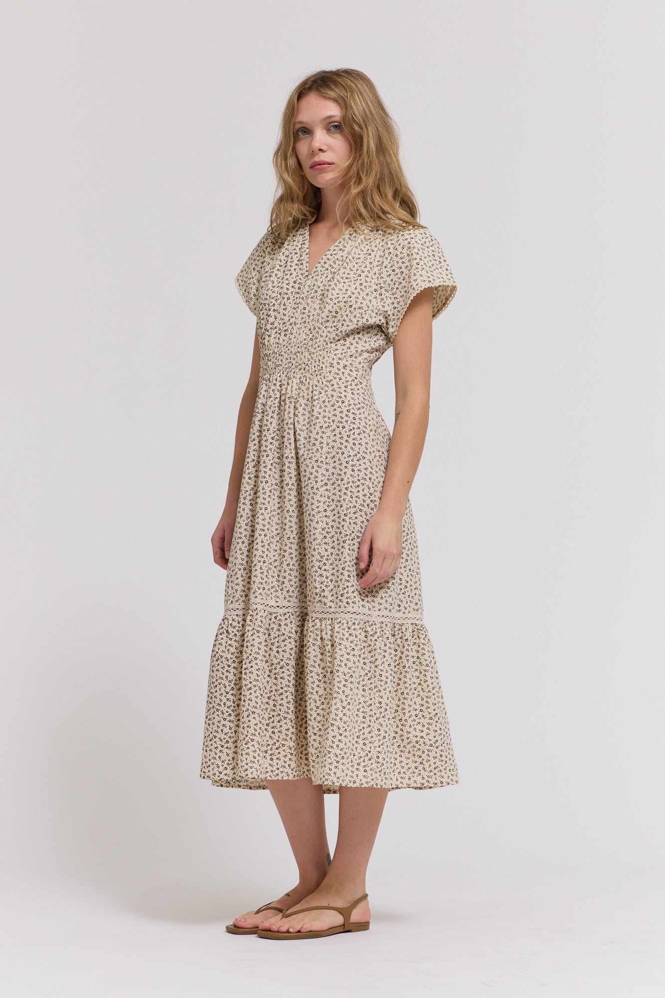 Scallop Cotton Trim Midi Dress Off White / S Scallop Cotton Trim Midi Dress Off White / S